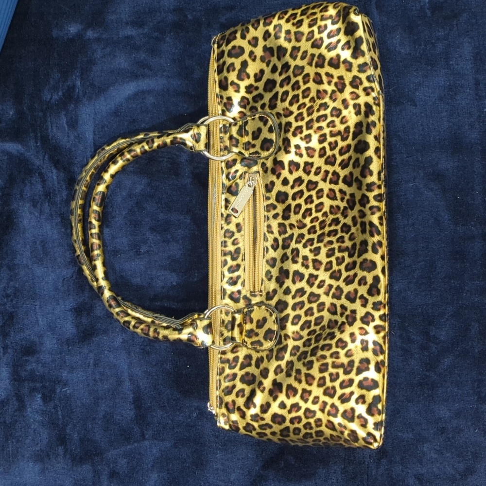 Insulated Leopard Wine Purse
